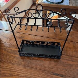 Black Metal Jewelry Organizer